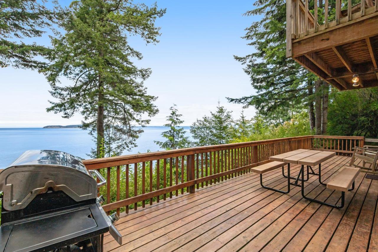 Pinecone Cabin Eastsound Экстерьер фото